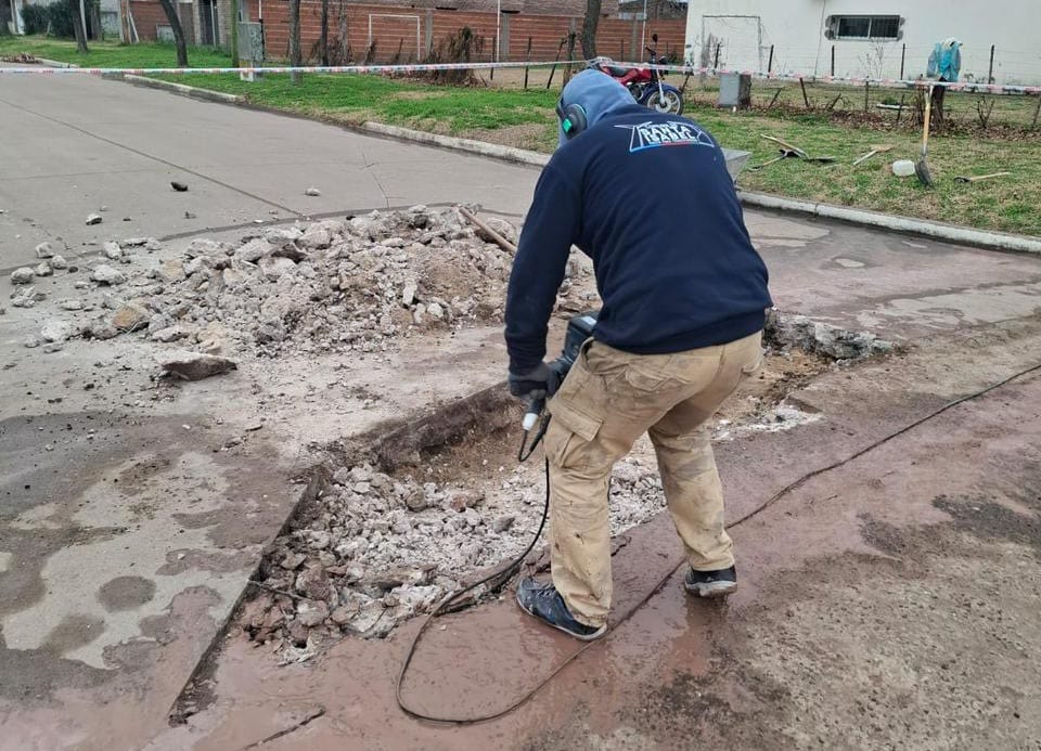 Santa Isabel: Avanza a paso firme el recambio de paños de hormigón